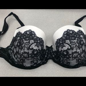 Victoria’s Secret dream angels bra
